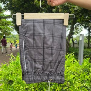 6.check cotton trouser