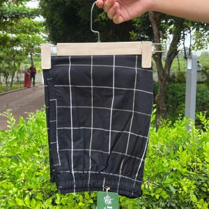 4.check cotton trouser